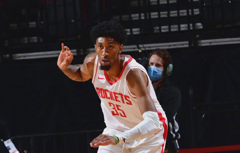  米切尔首秀惊艳骑士大胜开拓者取得赛季首胜