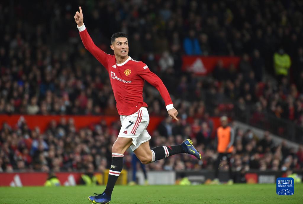  索兰克终场前绝杀伯恩利客场险胜狼队逃离降级区  