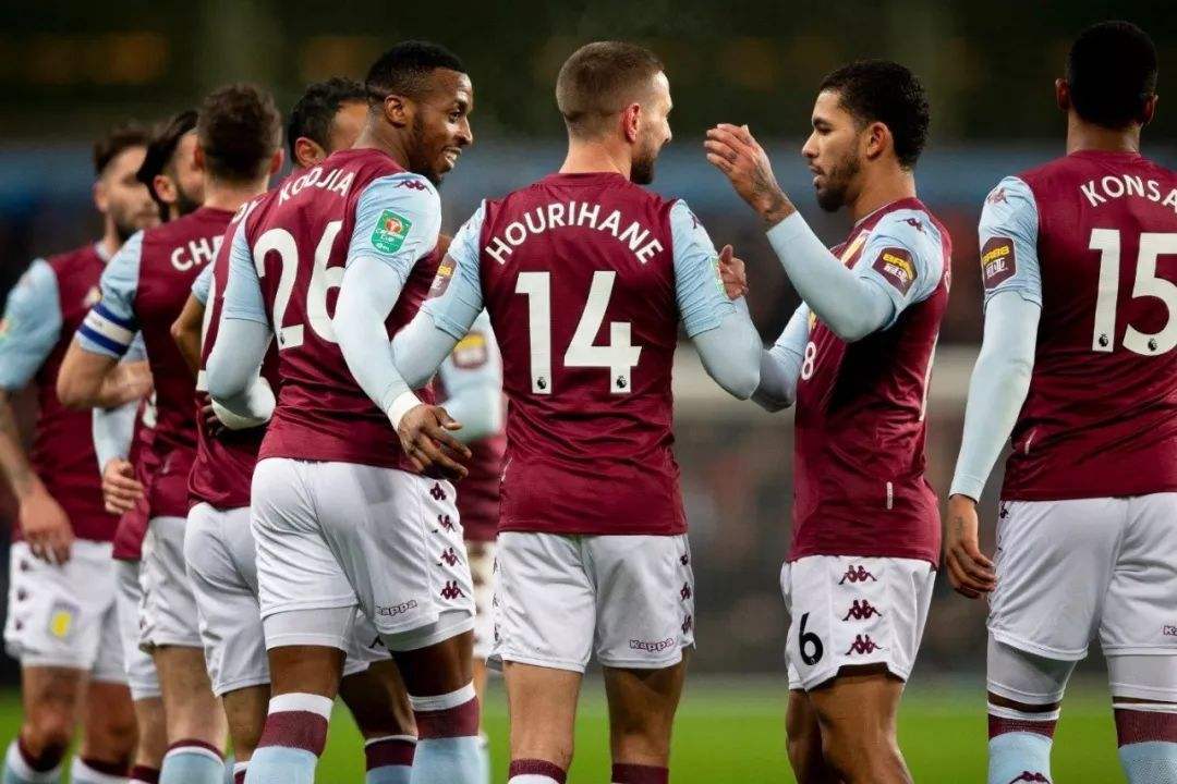 道格拉斯·路易斯远射建功,维拉客场力克狼队